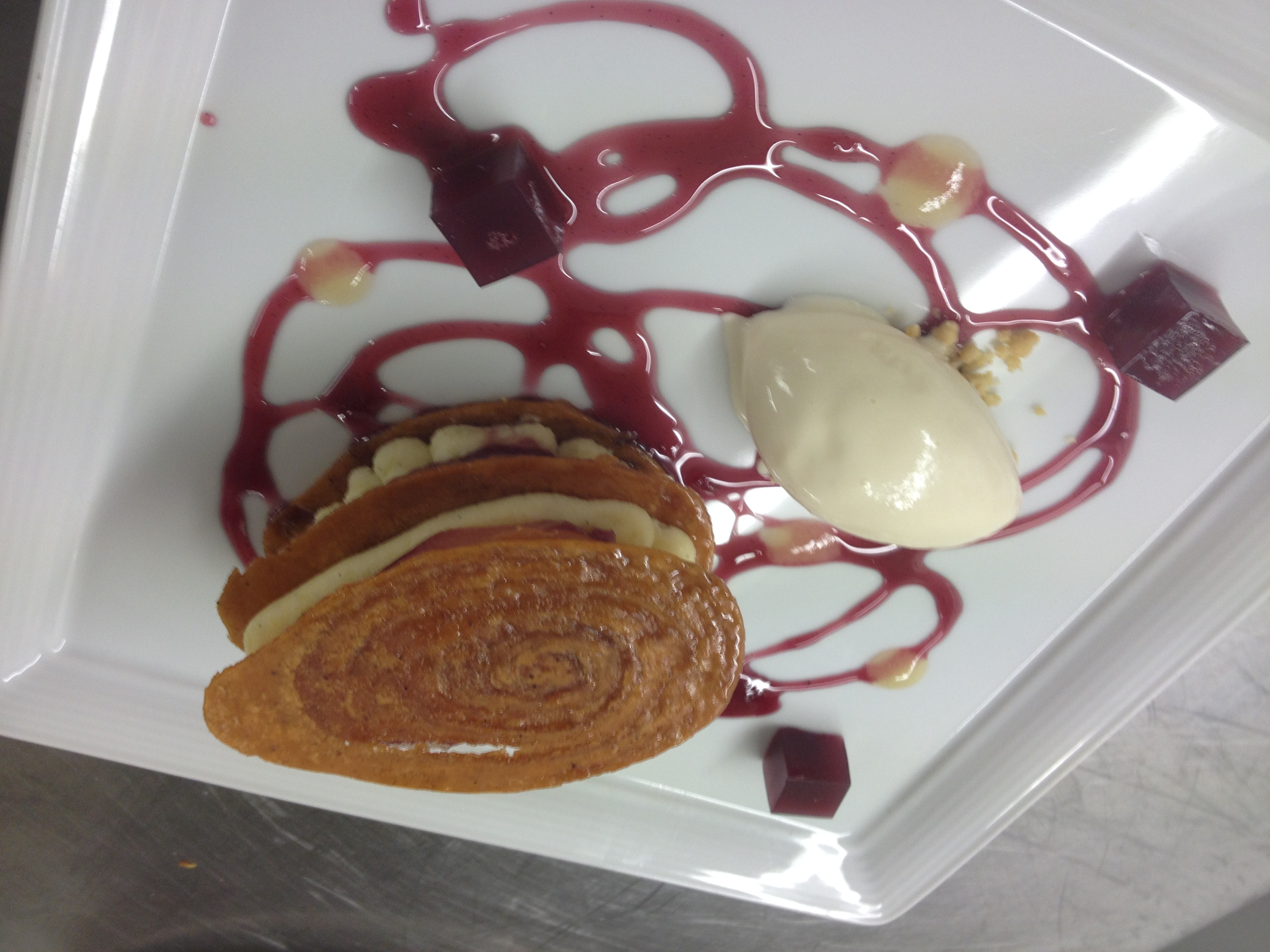 Arlette millefeuille of pears, ginger ice cream