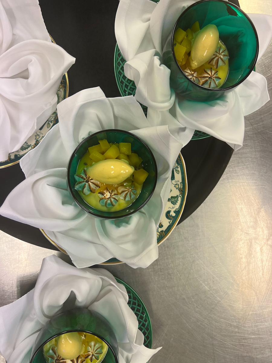 Passionfruit posset, mango, Italian meringue